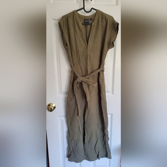 GAP Pants - Gap Olive Gauz Jumpsuit Women's Size 6 (Small)